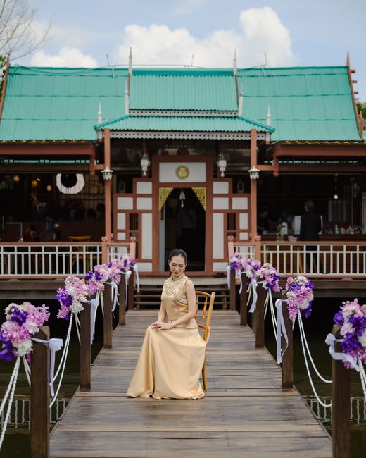 ทางเดินพิธีริมน้ำ — ผลงานของ Club Love Wedding