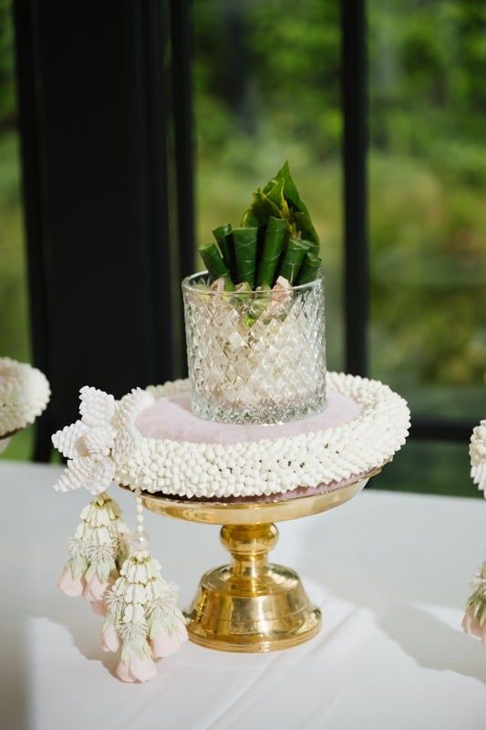 พานพิธี — ผลงานของ Club Love Wedding
