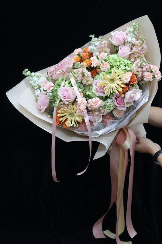 ช่อดอกไม้โทนพาสเทล — ผลงานของ Club Love Wedding