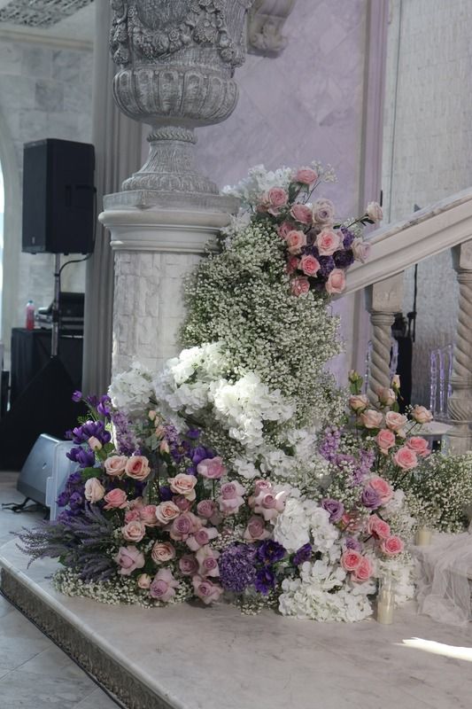 จัดดอกไม้ในงานแต่งงาน — ผลงานของ Club Love Wedding