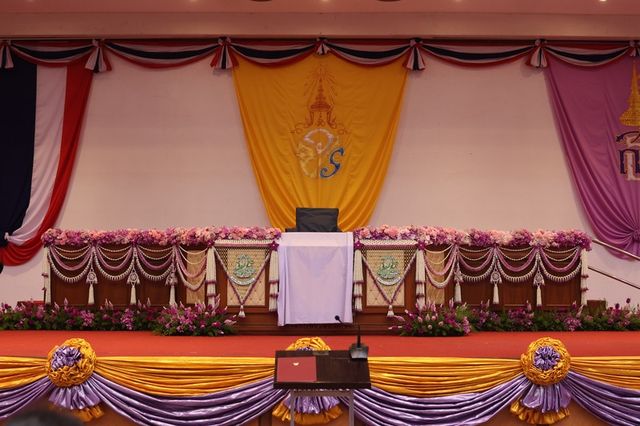 ตกแต่งเวทีงานพิธีไทย — ผลงานของ Club Love Wedding