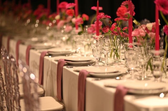 จัดโต๊ะงานเลี้ยง — ผลงานของ Club Love Wedding
