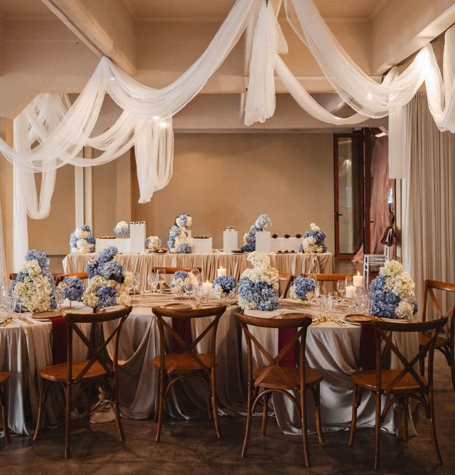 ตกแต่งห้องจัดเลี้ยง — ผลงานของ Club Love Wedding