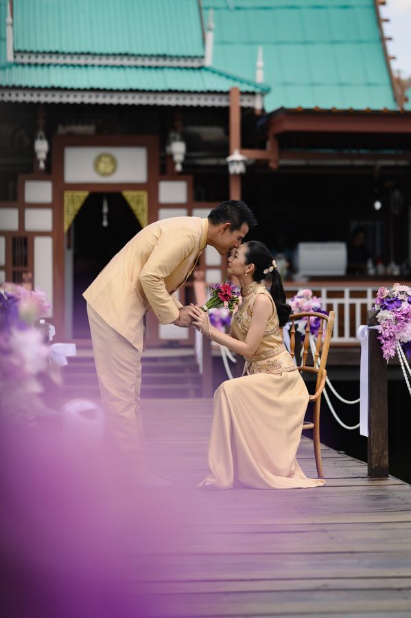 ซุ้มดอกไม้สีม่วง — ผลงานของ Club Love Wedding